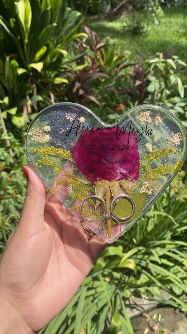 Porta retrato coração personalizável flores - Imagem 2